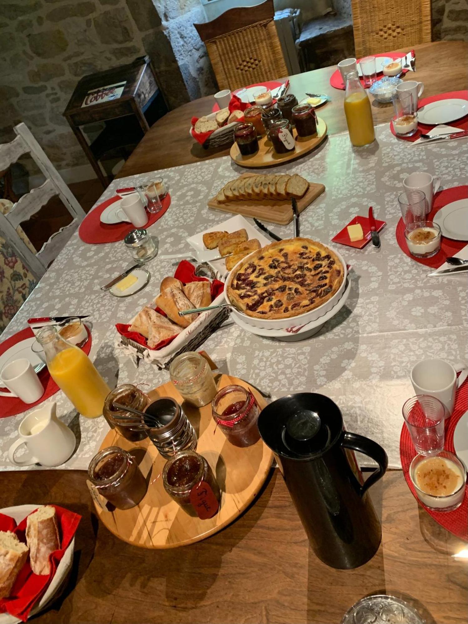 Le Moulin Du Boisset Bed & Breakfast Saint-Denis-les-Martel Ngoại thất bức ảnh