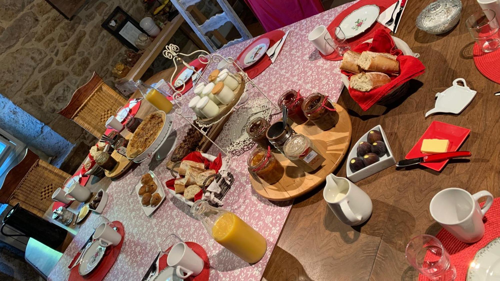 Le Moulin Du Boisset Bed & Breakfast Saint-Denis-les-Martel Ngoại thất bức ảnh