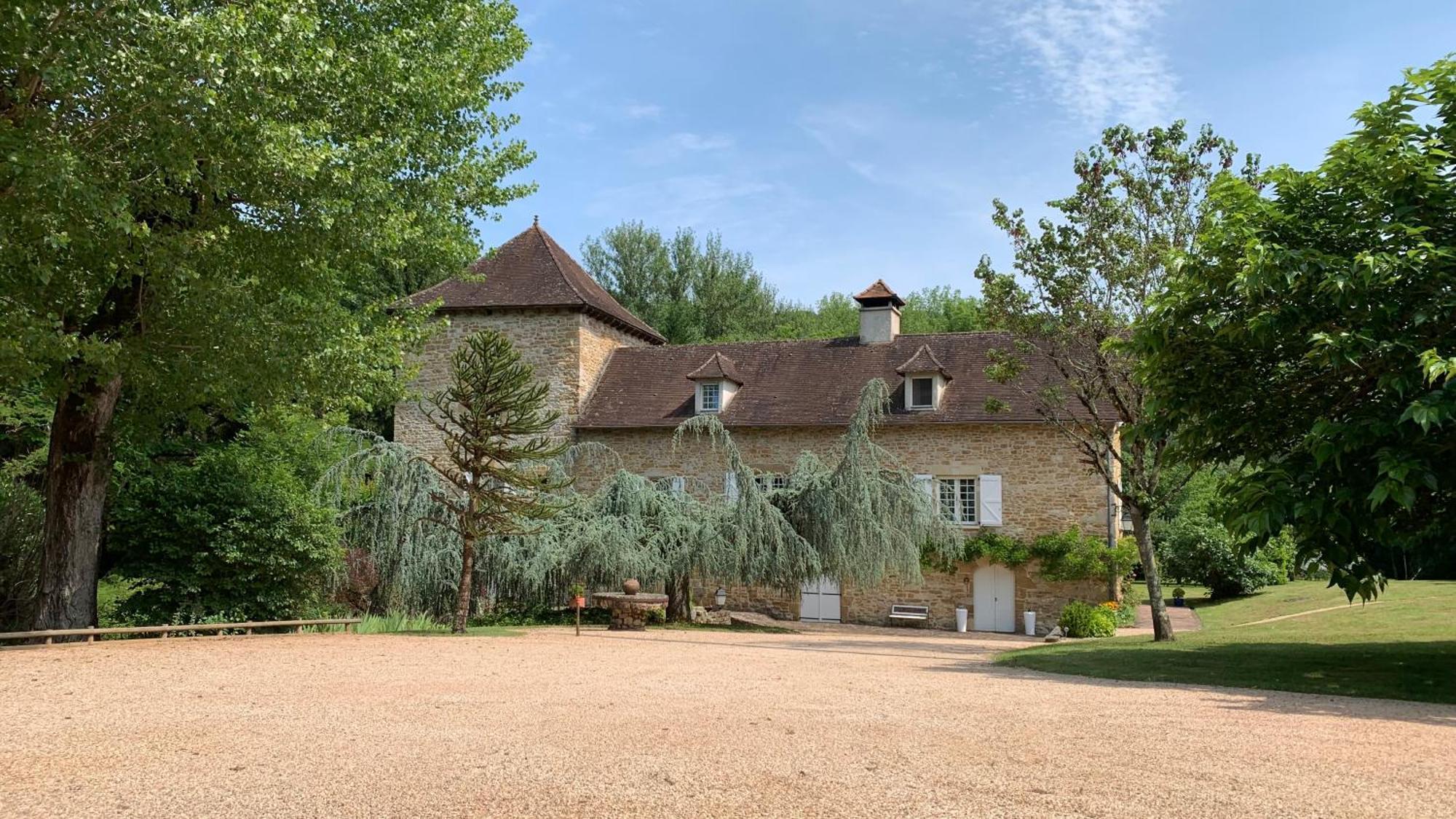 Le Moulin Du Boisset Bed & Breakfast Saint-Denis-les-Martel Ngoại thất bức ảnh